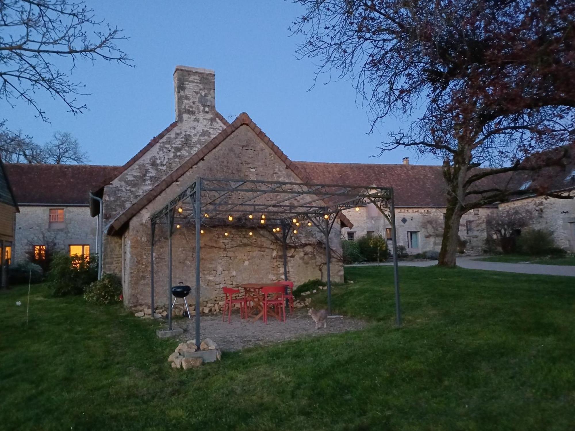 La Garenciere - La Petite Maison Champfleur  Buitenkant foto